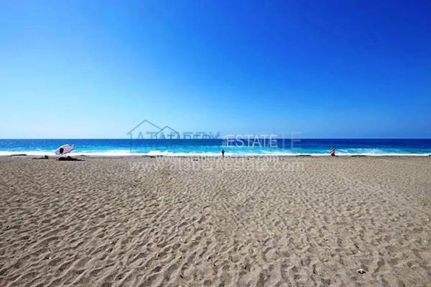 Трехкомнатная квартира в комплексе, расположенном на первой береговой линии от собственника 9 