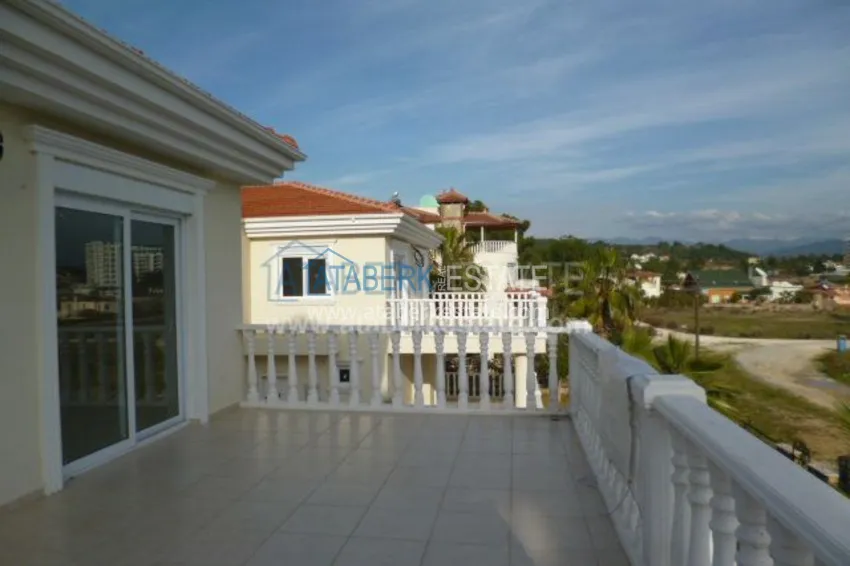 Вилла с собственным бассейном в Авсаллар. 40 