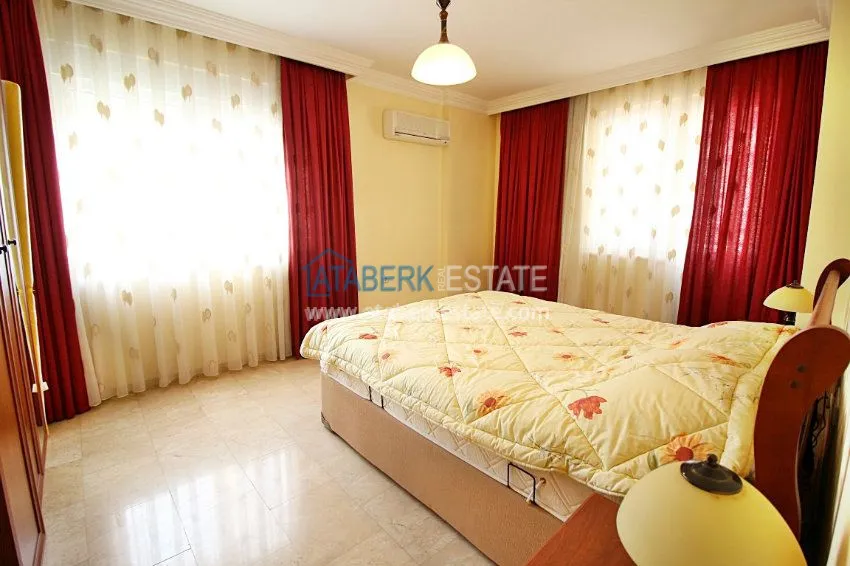 3+1 c частичным видом на море в Махмутларе 14 