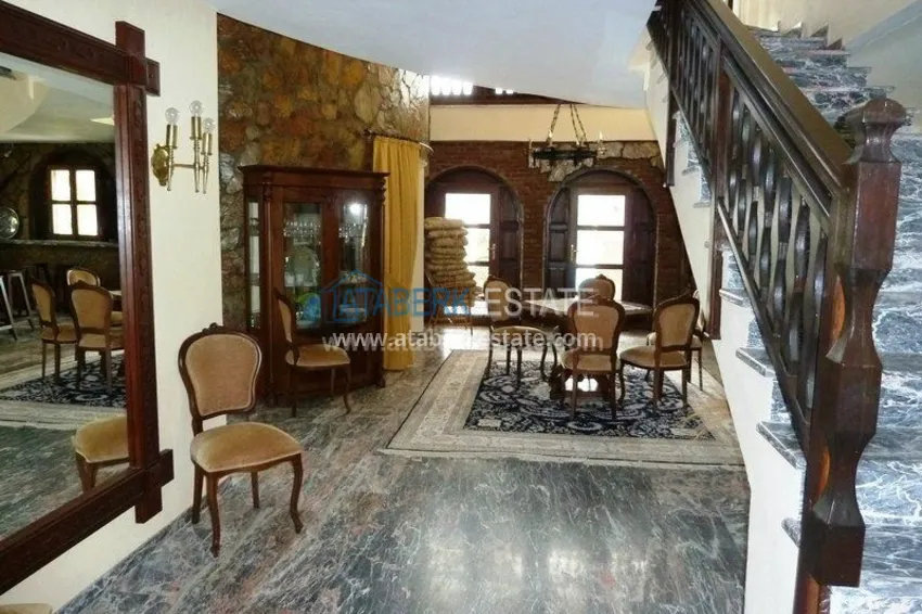 Вилла - Замок у побережья Средиземного моря. 8 