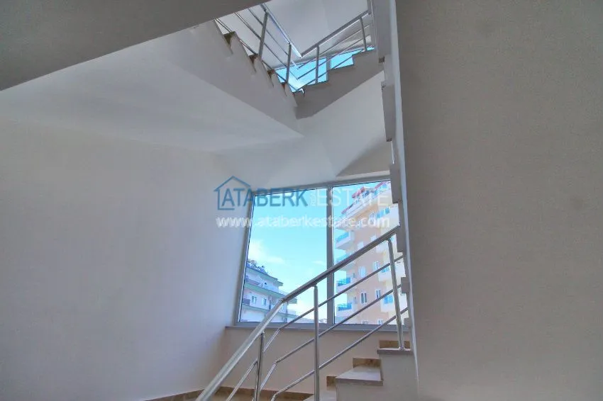 Апартаменты 1+1 в 500 метрах от пляжей в районе Махмутлар. 5 