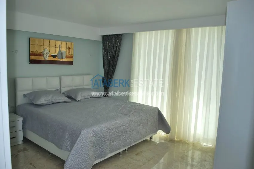 Пентхаус на первой береговой линии, с видом на море, ждет вас! 18 