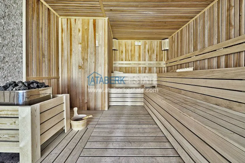 Трехкомнатная квартира в современном комплексе Махмутлара 24 