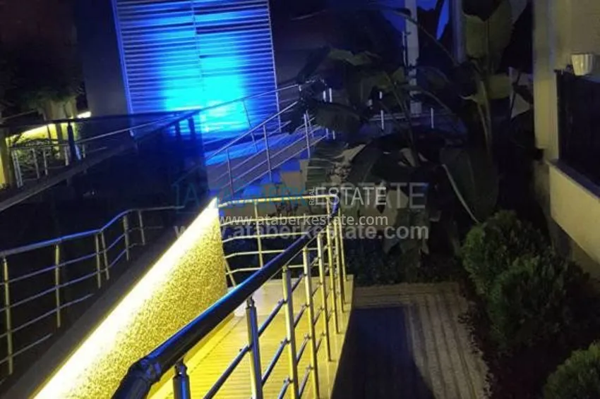 Двухкомнатные апартаменты с мебелью в центре Аланьи 11 