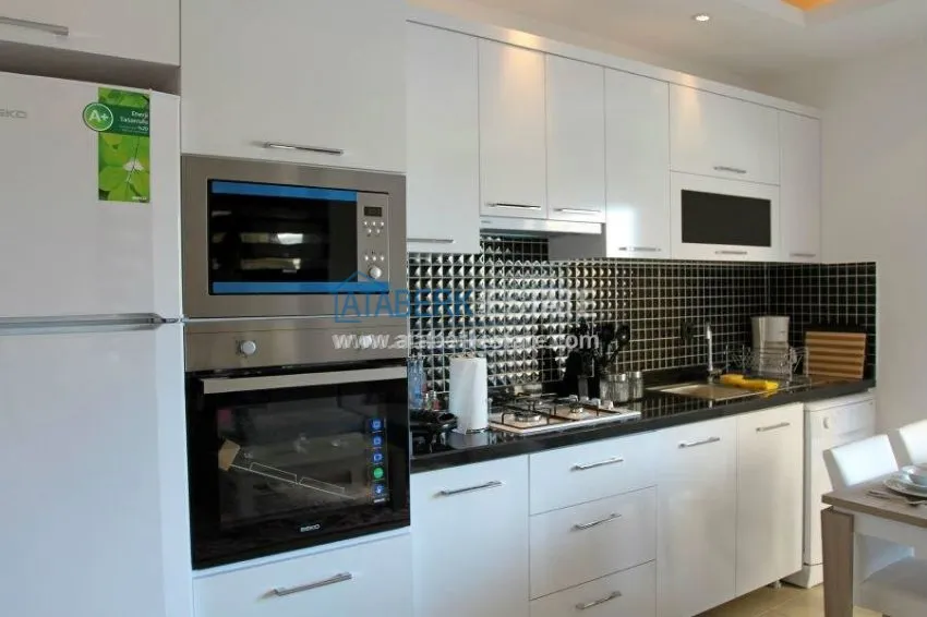 Квартиры с качественной отделкой в комплексе с зимним бассейном 27