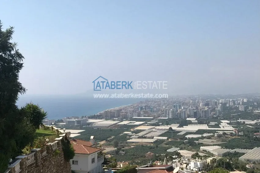 Вилла с садом и потрясающим видом, ждет своего нового владельца! 14 