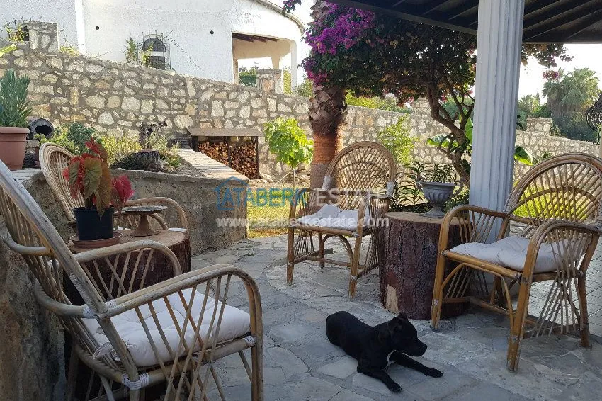 Вилла со своим участком земли, с мебелью и техникой, ждет своего хозяина! 17 