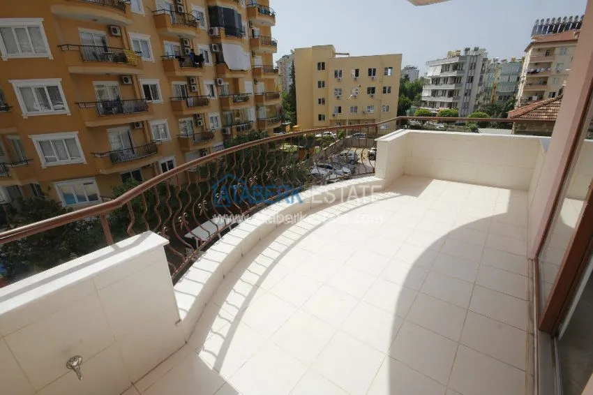 Просторная трехкомнатная квартира напрямую от собственника 13 