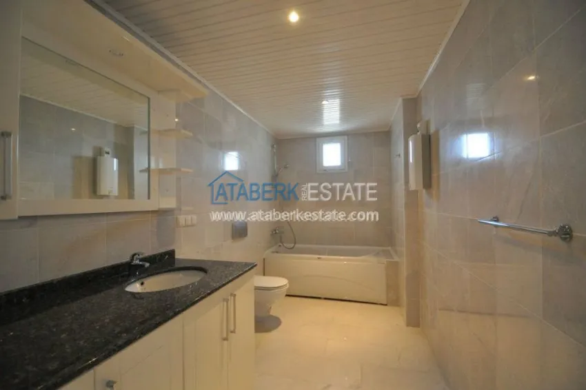 Вилла с тремя спальнями с панорамным видом на Аланию 1 