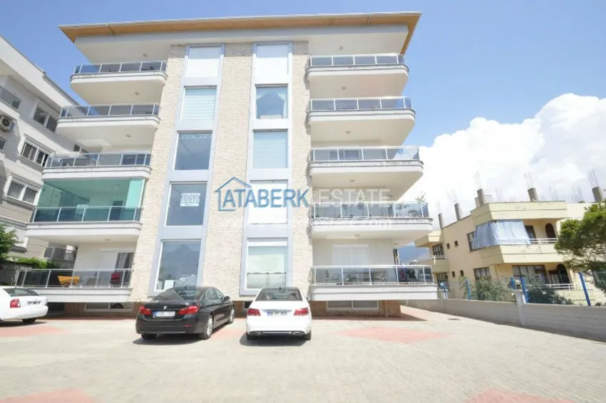 Трехкомнатная квартира на первой линии от моря 16