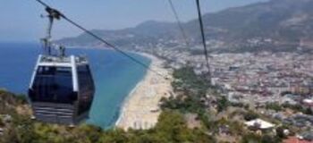 В Алании запущен фуникулер от Дамлаташа до Крепости